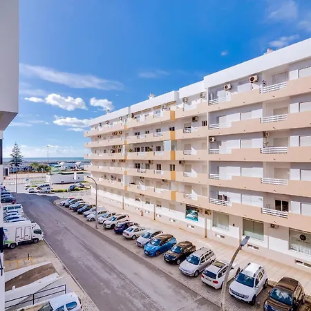 Al - Avenida * Quarteira